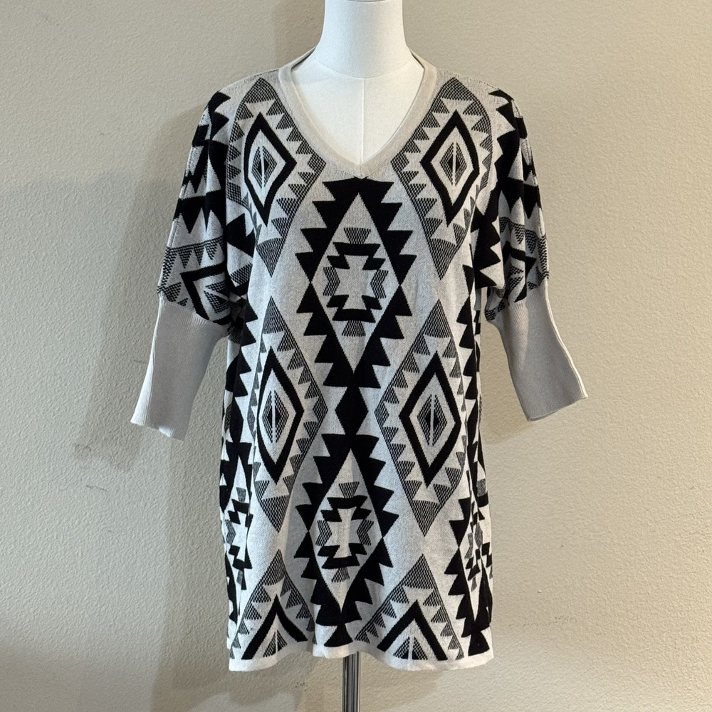 Boho Geometric Sweater Tunic Womens S Romeo & Juliet Black Ivory Cotton Knit